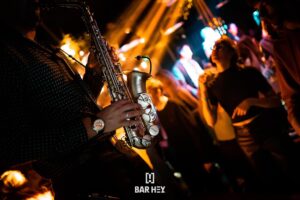 Саксофон | Музика на живо | Уелкъм дринк | Събития | Сватби